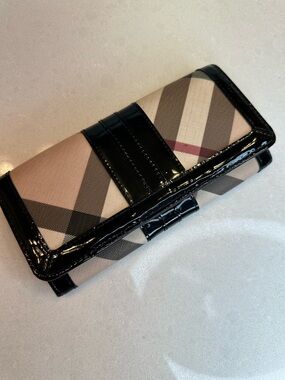 Burberry Beige Plaid Wallet with Black Patent Trim